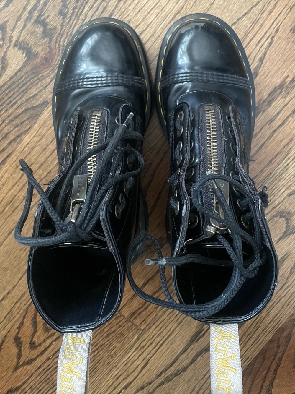 Dr Martens Vegan Sinclair boots - Picture 4 of 6